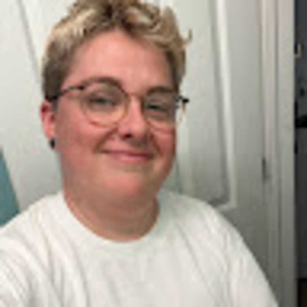 Meet your Posher, Ari
